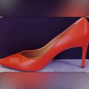 Banana Republic Ref Leather Pumps